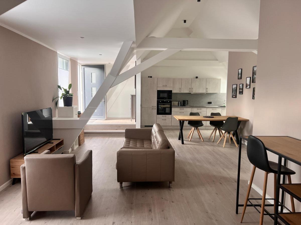 New Nomads Am Apartment